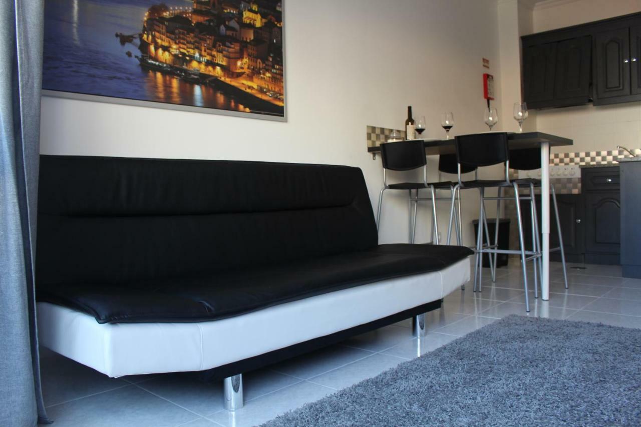Invicta Flats - Oporto Appartement Buitenkant foto